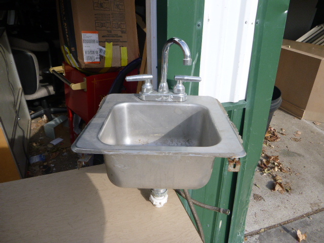 lot 32 image: Sink with Faucet