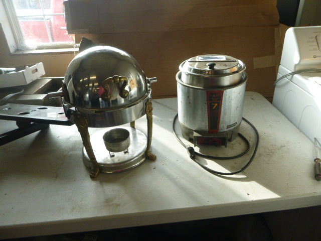 lot 40 image: Chafing Pan and Soup Warmer