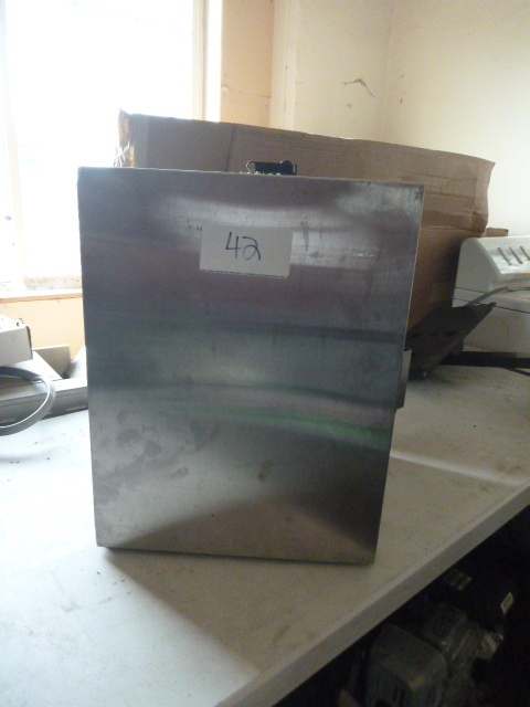 lot 42 image: Forbes Insulated Cabinet Food Warmer