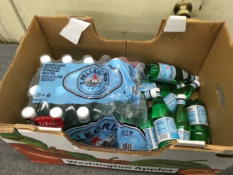 lot 524 image: Box of Spellecrino Sparkling Narural Mineral Water