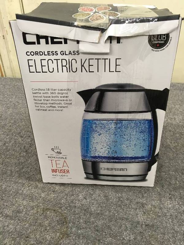 lot 527 image: Chefman Electric Kettle, Retail $29.99