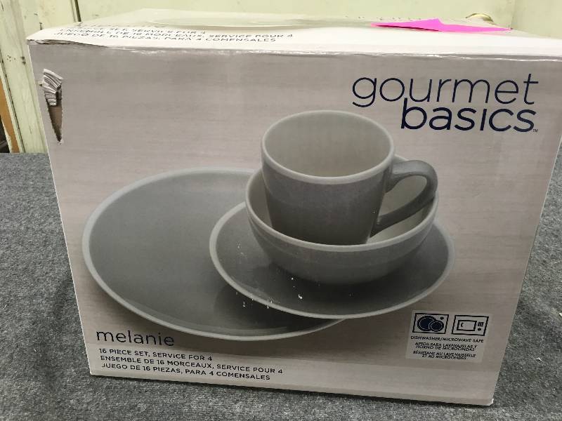 lot 555 image: Gourmet Basics Melanie 16 Pc Set, Retail $49.99