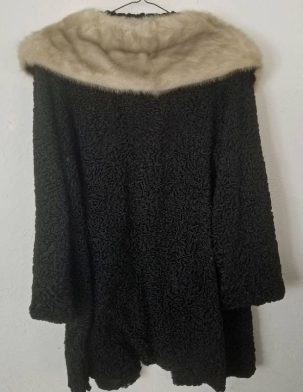 lot 15 image: Vintage Persian Lamb Fur Coat with Silver Mink Collar
