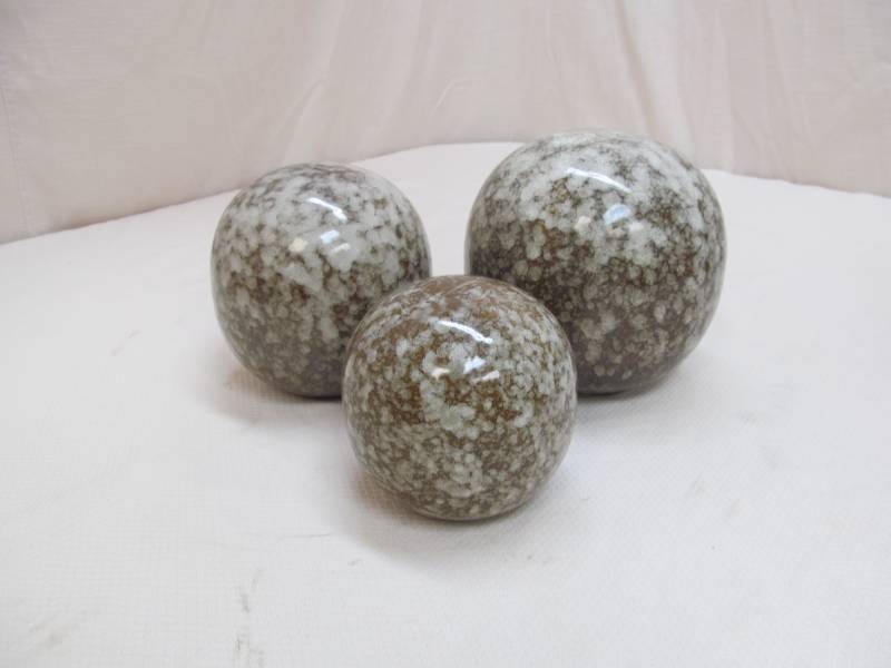 accent balls