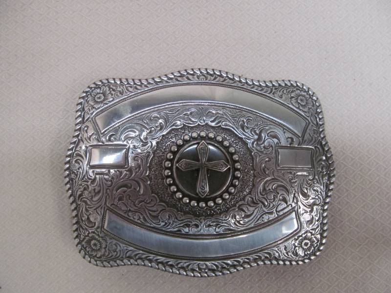 belt buckle