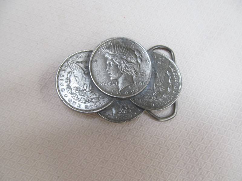 belt buckle