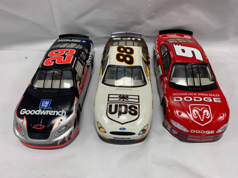 lot 58 image: Lot of 3 Nascars from 2002, 2003