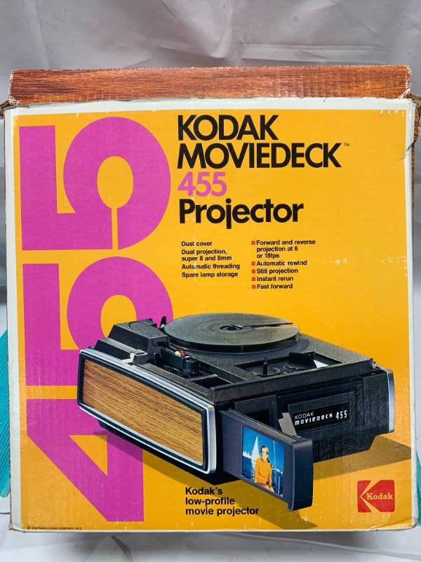 lot 101 image: Kodak Moviedeck 455 Film Super 8 Projector