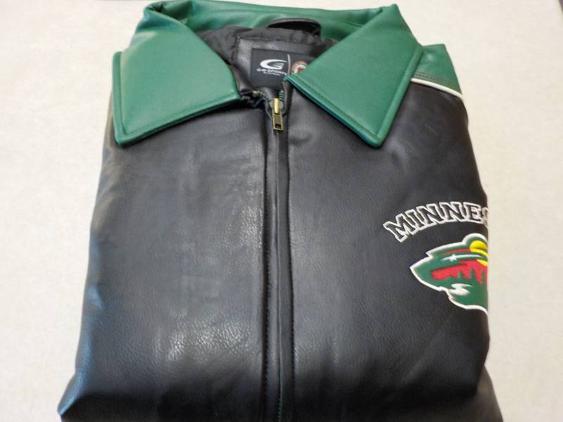 Minnesota Wilds Jacket Size M new...