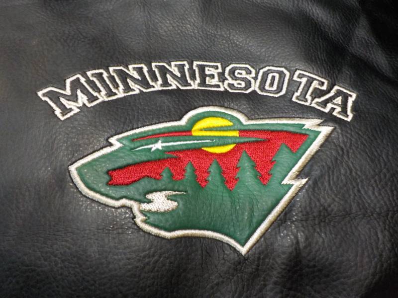 Minnesota Wilds Jacket Size M new...