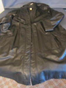 lot 60 image: Leather Cape Shoulder Coat