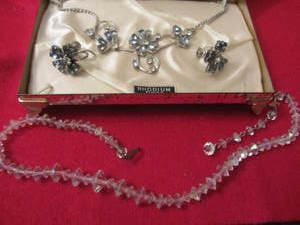 lot 14 image: Necklaces