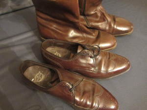 lot 99 image: Mens Shoes