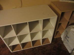 lot 100 image: Shoe Holders