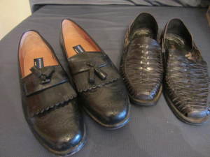 lot 33 image: Shoes