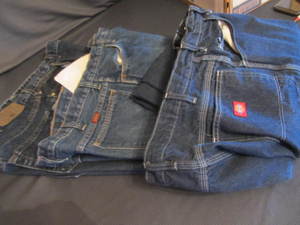 lot 36 image: Jeans