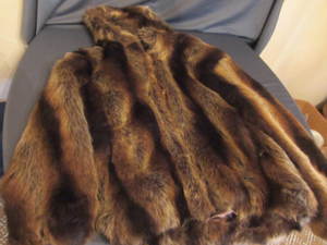 lot 53 image: Mens Faux Fur Parka