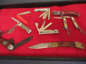 lot 144 image: Pocket Knives
