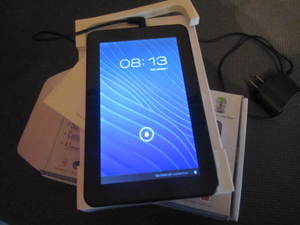 lot 152 image: Klu Internet Tablet