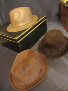 lot 159 image: Mens Hats