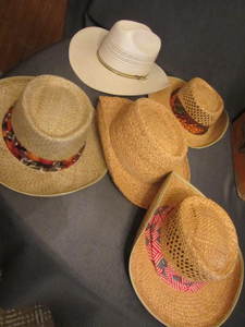 lot 168 image: Mens Hats