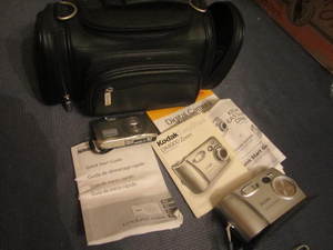 lot 224 image: Kodak & Nikon Cameras