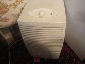 lot 238 image: Dehumidifier
