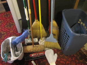 lot 249 image: Cleaning Weapons