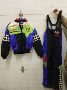 lot 6 image: Arctic Cat Snowmobile Suit Set