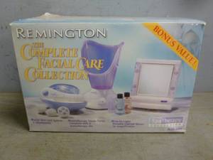 lot 20 image: New Vanity Item
