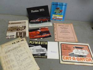 lot 59 image: Vintage Car Brochures