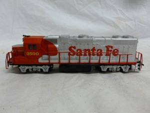 lot 66 image: HO Scale Locomotive