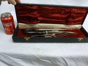 lot 90 image: Vintage Knife Carving Set