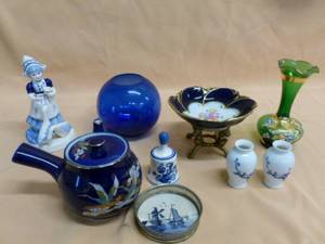 lot 106 image: Cobalt Blue Porcelain