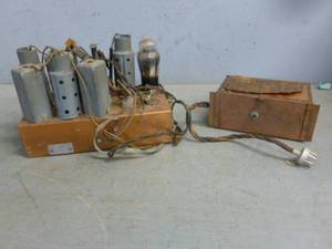 lot 127 image: Vintage Tube Radio Parts