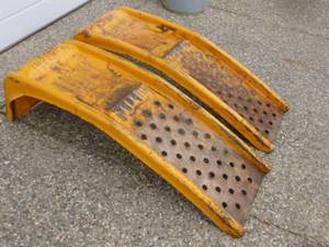 lot 193 image: Car Ramps