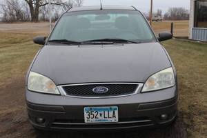 2006 Ford Focus ZX4 SES - 1 Owner -