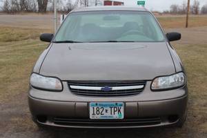 lot 4524 image: 2002 Chevrolet Malibu - 1 Owner -
