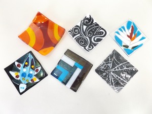 lot 27 image: Collection of 6 Art Glass 4.75 Square Tiles