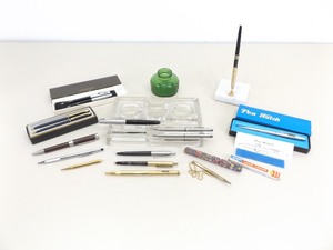 lot 80 image: Collection of More Quality Pens, Fountain Pens, Mechanical Pencils, etc.