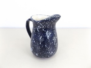lot 95 image: Vintage Red Wing Blue Spongeware Pitcher