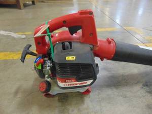 lot 138 image: Troy-Bilt 25-cu cm 2-cycle 200-MPH 430-CFM Medium-Duty Handheld Gas Leaf Blower TB430