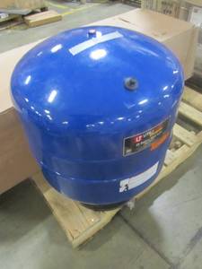 lot 342 image: Utilitech 25-Gallon Vertical Pressure Tank LLT-25