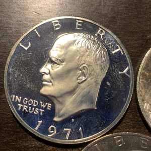 (5) Eisenhower Dollar Coins (1) 19...
