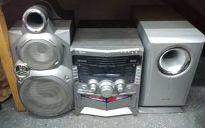 lot 3 image: JVC AmFmDdTape With Speaker & Panasonic Sub