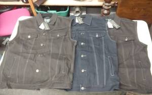 lot 32 image: 3-NEW Mens Denim Vests Size XL