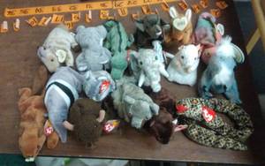 lot 55 image: 16-Beanie Babies