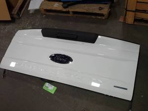 2017-2018 Ford Super Duty Flex Fuel Tailgate with Wiring Harness