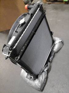 Isuzu Titan Pickup Truck Radiator