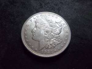 lot 44 image: 1921 D Morgan Silver Dollar